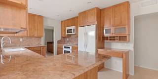 Stunning Mid-Century Modern 4 BR 3 BA with Bonus Room and Office Gallery 19