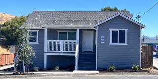 Charming 2 Bedroom Home for Rent in Martinez! Gallery 1