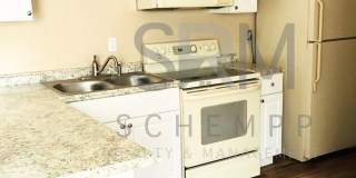 Renovated 2 bedroom in the Russell neighborhood! *Section 8 accepted* Gallery 6