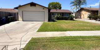 Homes Management - 3 Bed, 2 Bath San Marcos Home Gallery 1