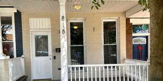 Charming 3 Bedroom/2.5 Bathroom Townhome in Hampden! Gallery 1