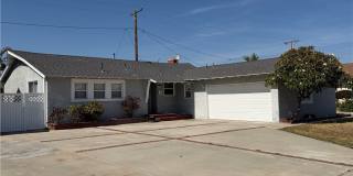 7071 Santa Paula Gallery 1