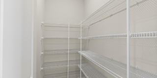 2507 LIGHT Street Gallery 29