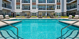 Everleigh Vernon Hills 55+ Active Adult Apartment Homes Gallery 4