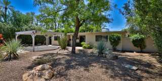 3 Bedroom + den with pool Gallery 4