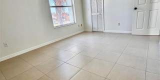 2916 DICKENS CIRCLE Gallery 16