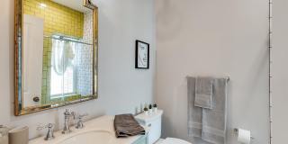 1935 CAMBRIDGE Street Gallery 22