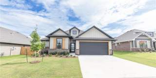Very Nice Brand New 3 Bedroom 2 Bath Home In Choctaw Schools Gallery 1