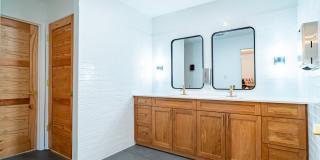 The Lowell at Mueller Gallery 9