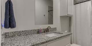 Cozy 3-Bed Retreat in Yukon - Fully Furnished & All Utilities Included Gallery 22