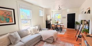 Charming 2 Bed 1 Bath Duplex in West Highlands Gallery 3