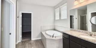 4 Bedroom Home with Pool in Kinder Ranch! Gallery 14