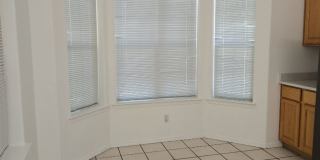 3 Bedroom, 2 Bathroom Home! Schedule a Showing! Gallery 6