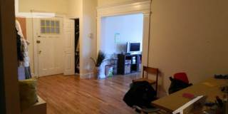 Nice 4 bed in Brookline Gallery 5