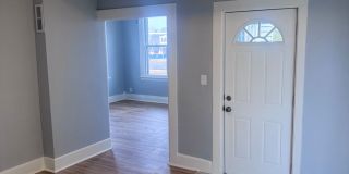 Remodeled 4 Bedroom 1 Bathroom Home Gallery 12