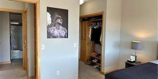 9 W Franklin Avenue Gallery 15