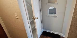 4 Bed 1 Bath Gallery 5