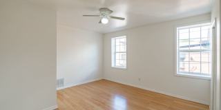 Four Bed Bella Vista Townhome Gallery 11