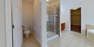 Room for Everyone in This Stunning 6-Bedroom Home! Gallery 12