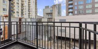 1222 Lasalle Gallery 8