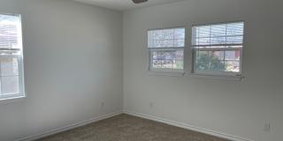 1321 S. Crockett Gallery 10