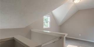 1125 Margaret Street Gallery 21