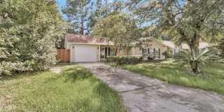 Convenient Summerville Living Gallery 1