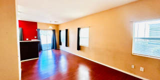 2-BDRM, 2.5-bath Dual primary suites Gallery 6
