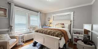 61-63 Surrey St. Gallery 7