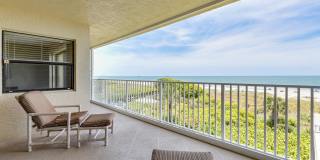 555 Harrison Avenue Gallery 27