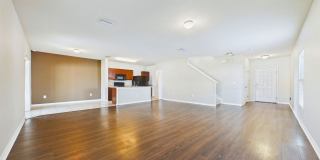 4-Bedroom Home with Spacious Layout in Ayersworth Glen – Wimauma, FL Gallery 4
