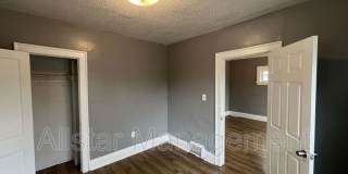 10006 Lamontier Avenue Gallery 15