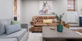 Beautifully Updated House - Awesome Montford Location Gallery 24