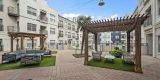 5 Mockingbird Gallery 30