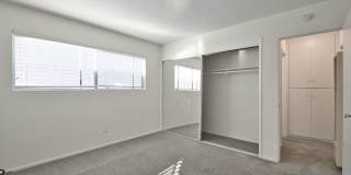 Remodeled 1 Bed/1 Bath in Manhattan Beach with City & Mountain Views — Garage + W/T Included Gallery 8