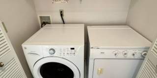 Spacious  South Burlington Townhouse for Rent - Available 7/1 Gallery 23