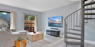 515 NE 38th St Gallery 35