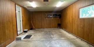 Great Location 3 bedroom 1 bath 1car garage Gallery 26