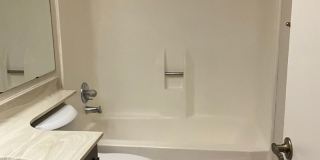 Great 3 bedroom 2 bath very close to Arcadia Gallery 10