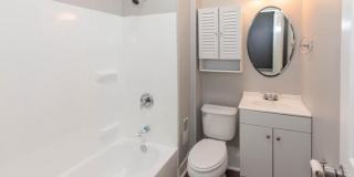 Spacious 3 Bedroom Townhome Gallery 24