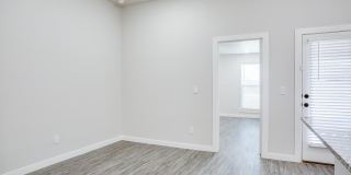 10518 Abbeville Avenue Gallery 9