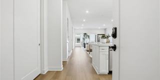 1604 Rivington Gallery 16