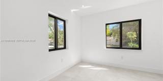 8246 NE 2nd Ct MIAMI, FL 33138 Gallery 24