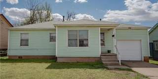 Cute 2BD/1 BTH Home Right off of Broadway Extension Gallery 1