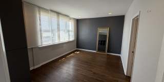 6135 N Broadway Street Gallery 6