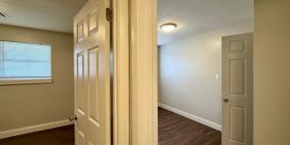 2422 W Savannah - 3 Bedroom, 2 Bathroom Townhome Gallery 38