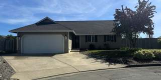 Fantastic 3 Bedroom 2 Bath House in Green! Gallery 1