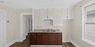 Charming 2BR Duplex in Buffalo Gallery 3