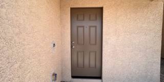 3br 2Ba 2-Story Home with fenced yard and garage Near Golf Course, Rotary Park Gallery 8