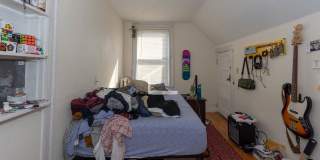 Large 3 bed in Allston Gallery 4